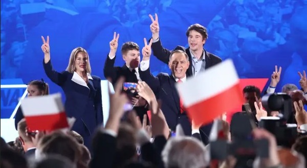 Direita vence na Polônia, mas a mídia foi a grande derrotada